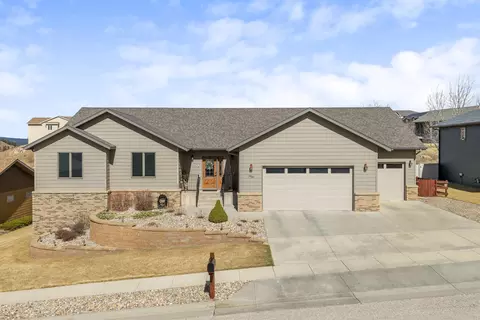 2920 Sourdough Rd, Rapid City, SD 57702