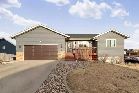 4406 Titan Dr, Rapid City, SD 57703
