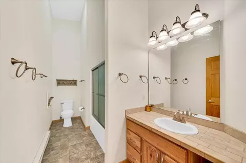 Bath - 144 Boot Hill Rd, Custer, SD 57730 photo 2 of 2