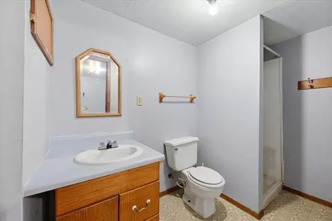 Bath - 6 Pearson Dr, Spearfish, SD 57783 photo 3 of 3