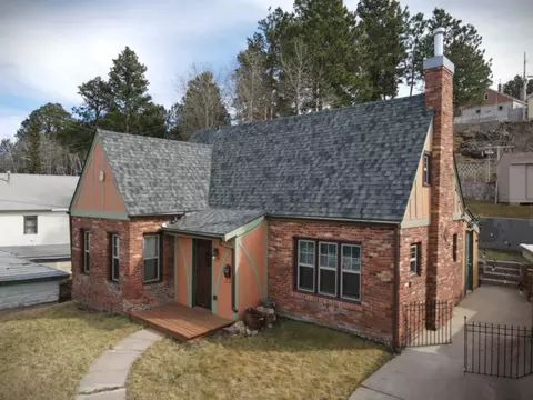 719 W Mcclellan St, Lead, SD 57754