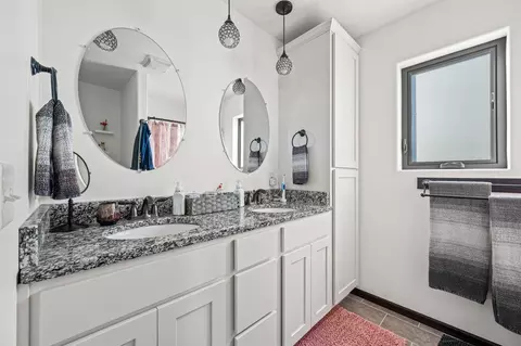 Bath - 2258 Talisker Ave, Spearfish, SD 57783 photo 2 of 4