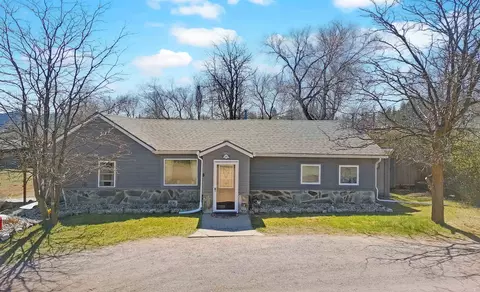 2329 Ely Ave, Hot Springs, SD 57747