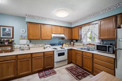 Kitchen - 900 Summit St, Belle Fourche, SD 57717 photo 2 of 2