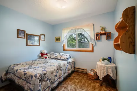 Bedroom - 900 Summit St, Belle Fourche, SD 57717 photo 5 of 8