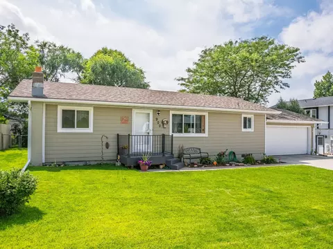 Exterior - 900 Summit St, Belle Fourche, SD 57717 photo 5 of 6