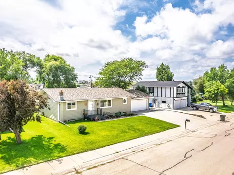 View/Area - 900 Summit St, Belle Fourche, SD 57717 photo 3 of 4