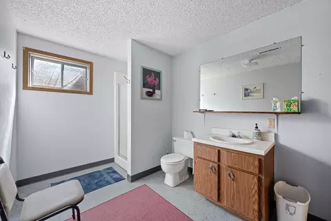 Bath - 1105 5th St, Sturgis, SD 57785 photo 1 of 2