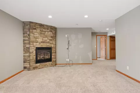Living - 244 Juniper Ct, Belle Fourche, SD 57717 photo 6 of 6