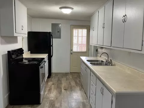 Kitchen - 330 Gwinn Ave, Lead, SD 57754 photo 2 of 3
