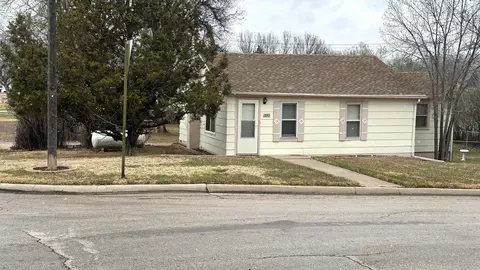 1846 Baltimore Ave, Hot Springs, SD 57747