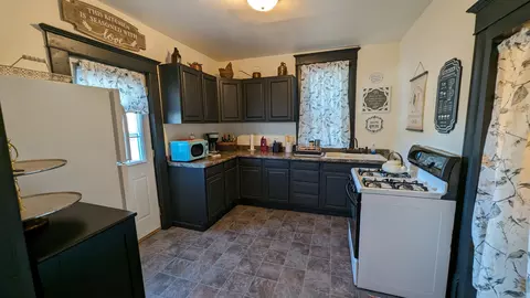 Kitchen - 610 Sawyer St, Lead, SD 57754 photo 2 of 3