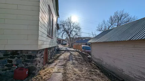 Exterior - 610 Sawyer St, Lead, SD 57754 photo 2 of 4