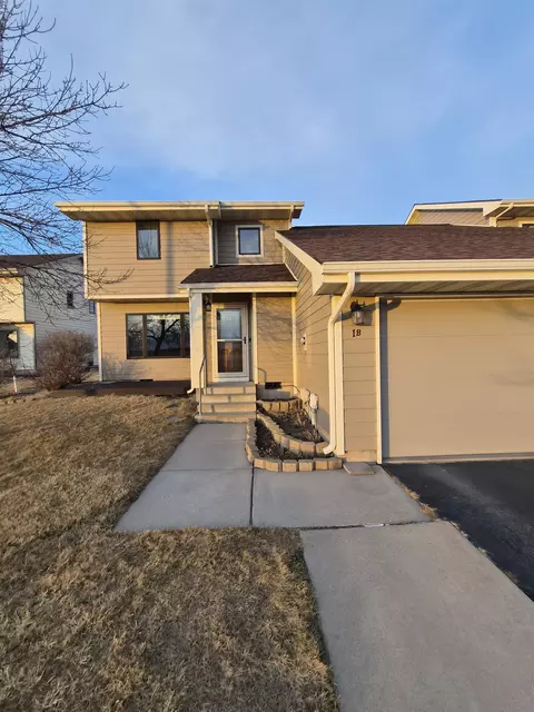 1 Statesboro Dr # B, Belle Fourche, SD 57717