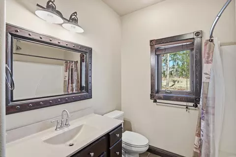 Bath - 21244 Rubys Way, Lead, SD 57754 photo 2 of 4