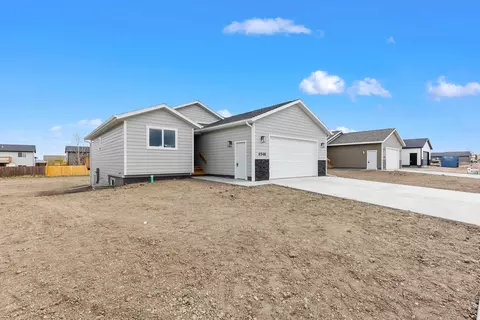 600 Bull Run Dr, Box Elder, SD 57719 photo 2