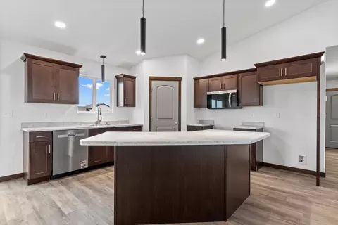608 Bull Run Dr, Box Elder, SD 57719 photo 9