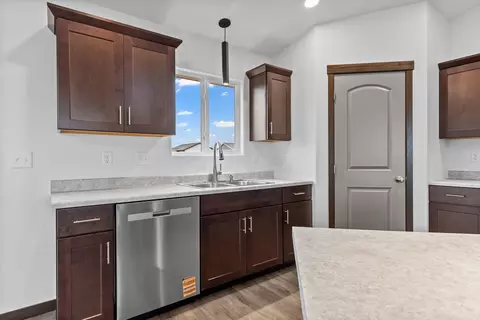 608 Bull Run Dr, Box Elder, SD 57719 photo 10