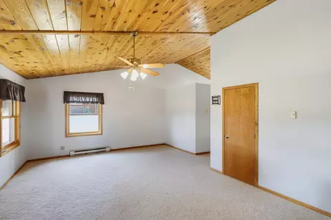 Living - 25333 Beaver Lake Rd, Custer, SD 57730 photo 3 of 4