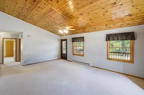 Living - 25333 Beaver Lake Rd, Custer, SD 57730 photo 1 of 4