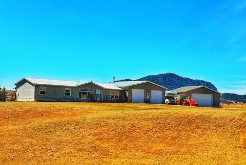 2 Mesa Cir, Sundance, WY 82729