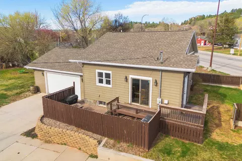 3633 Canyon Lake Dr, Rapid City, SD 57702