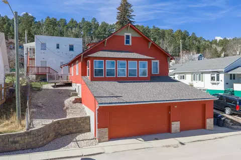 37 1st St, Lead, SD 57754