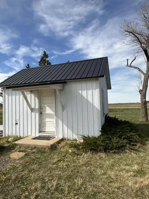 Exterior - 12953 194th St, Vale, SD 57788 photo 2 of 6