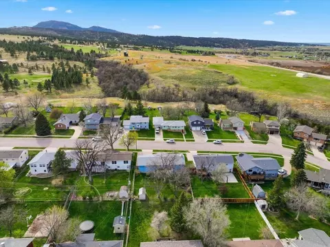 View/Area - 1002 Sunset Dr, Spearfish, SD 57783 photo 5 of 6