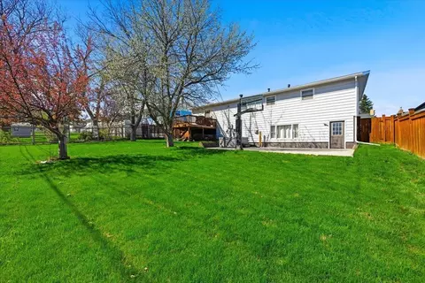 Exterior - 1002 Sunset Dr, Spearfish, SD 57783 photo 3 of 5