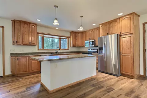 Kitchen - 2055 Aspen Hills Rd, Spearfish, SD 57783 photo 2 of 6