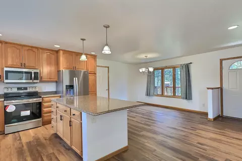 Kitchen - 2055 Aspen Hills Rd, Spearfish, SD 57783 photo 4 of 6