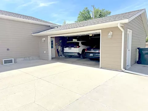 Exterior - 2038 12th Ave, Belle Fourche, SD 57717 photo 5 of 5