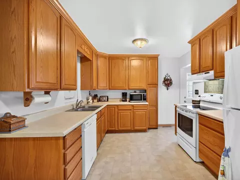 Kitchen - 2038 12th Ave, Belle Fourche, SD 57717 photo 1 of 2