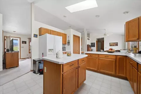 Kitchen - 2910 Sapphire Ln, Spearfish, SD 57783 photo 4 of 4