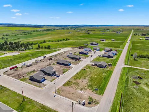 10889 Eagle Ct, Belle Fourche, SD 57717 photo 6