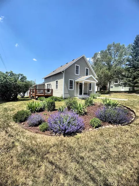 35 N 1st St, Custer, SD 57730