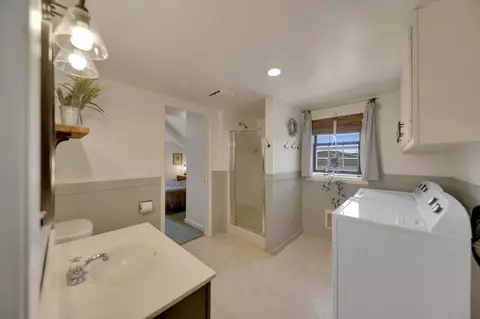 Bath - 35 N 1st St, Custer, SD 57730 photo 1 of 2