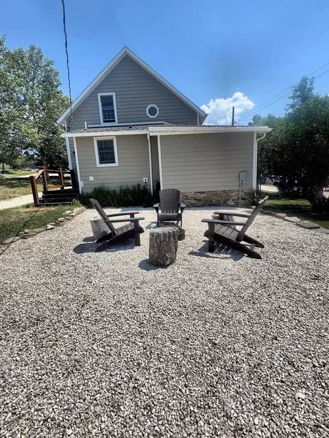Exterior - 35 N 1st St, Custer, SD 57730 photo 1 of 6