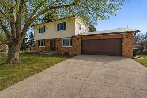 3520 Arizona St, Rapid City, SD 57701