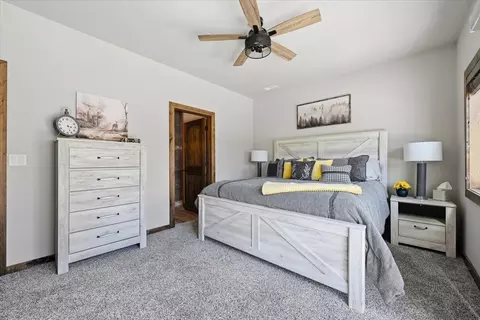 Bedroom - 20811 Mattson Ln, Sturgis, SD 57785 photo 4 of 11