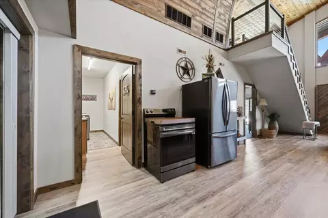 Entry Way - 20811 Mattson Ln, Sturgis, SD 57785 photo 1 of 3