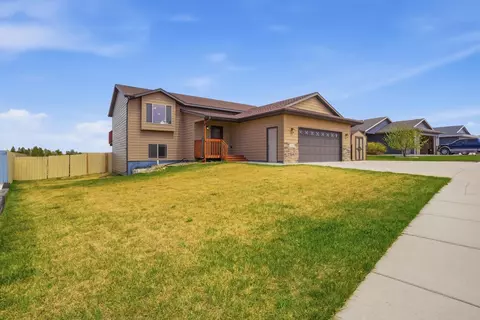 232 E Bengal Dr, Rapid City, SD 57701