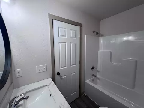 Bath - 901 Butte St, Belle Fourche, SD 57717 photo 3 of 3