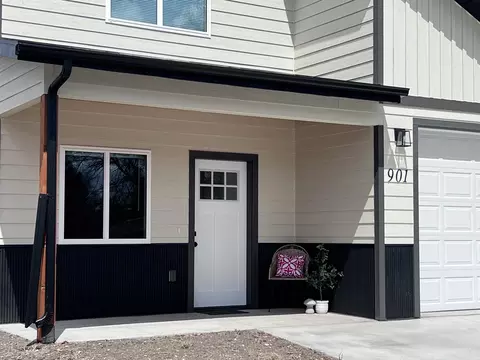 Exterior - 901 Butte St, Belle Fourche, SD 57717 photo 5 of 6