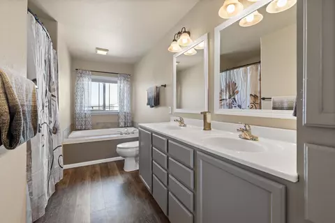 Bath - 476 Freude Ln, Box Elder, SD 57719 photo 1 of 4