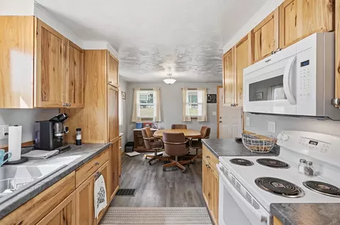 Kitchen - 606 Victory Ln, Custer, SD 57730 photo 2 of 3