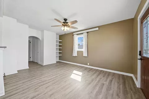Living - 830 Lawrence St, Belle Fourche, SD 57717 photo 1 of 4
