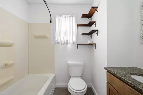 Bath - 830 Lawrence St, Belle Fourche, SD 57717 photo 1 of 2