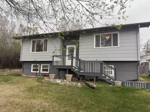 2001 Washington Ave, Hot Springs, SD 57747